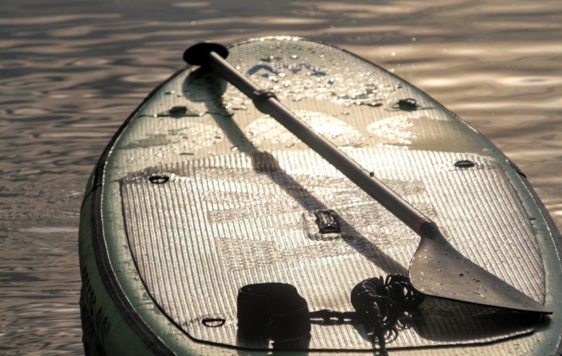 Wypożyczenie deski SUP nad Jeziorem Garda