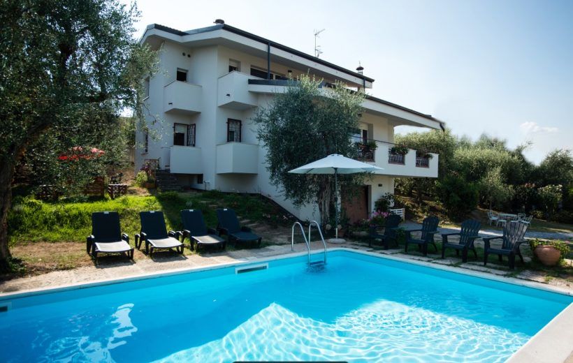 Villa SoleLago w Lonato del Garda nad Jeziorem Garda